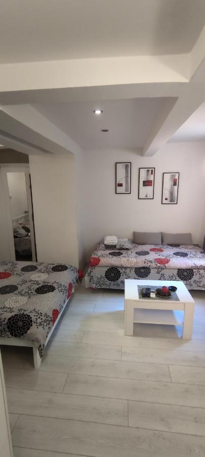 Studio Apartman Kocka Beograd Eksteriør bilde