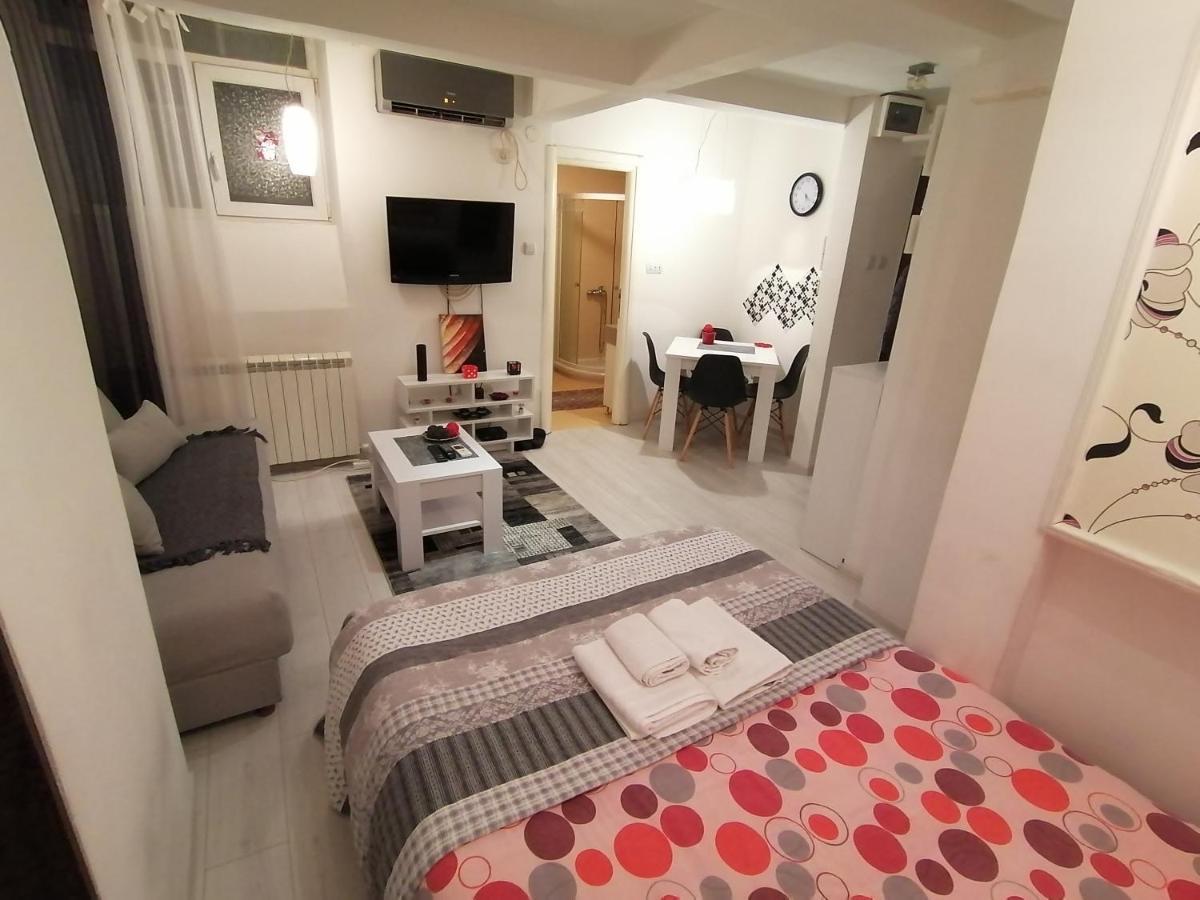 Studio Apartman Kocka Beograd Eksteriør bilde